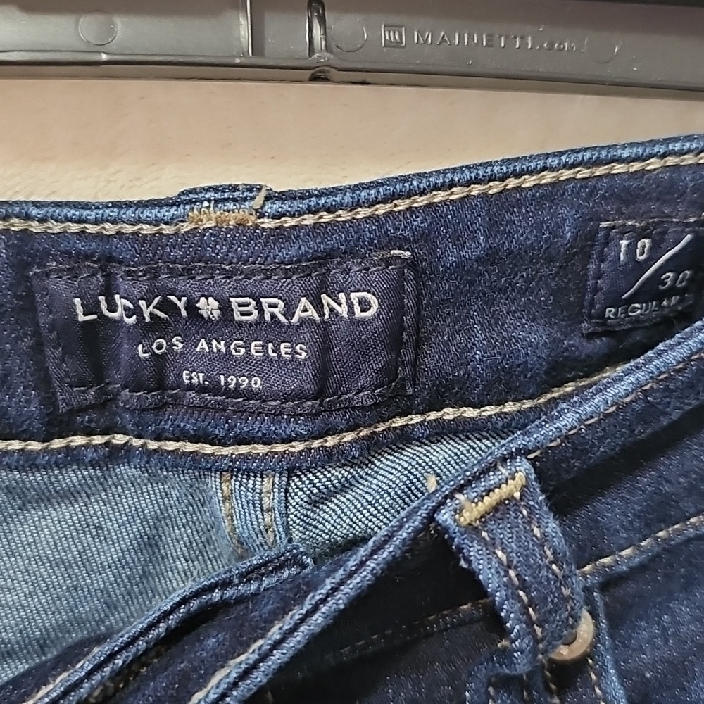 Lucky Brand low rise skinny Lolita jeans Sz. 10 / 30 - Picture 2 of 5